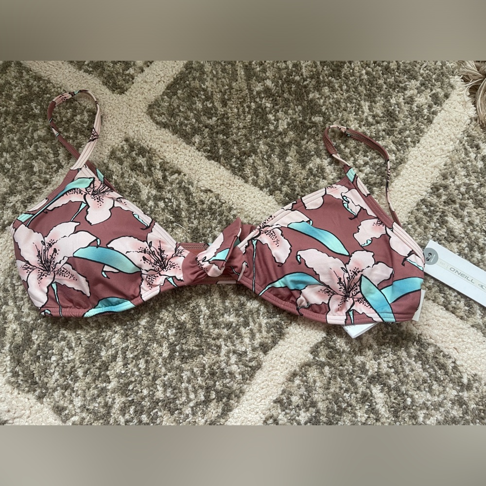 ❗️SALE NWT Rip Curl Mauve Floral Bikini Top- Tie/Knot Front L